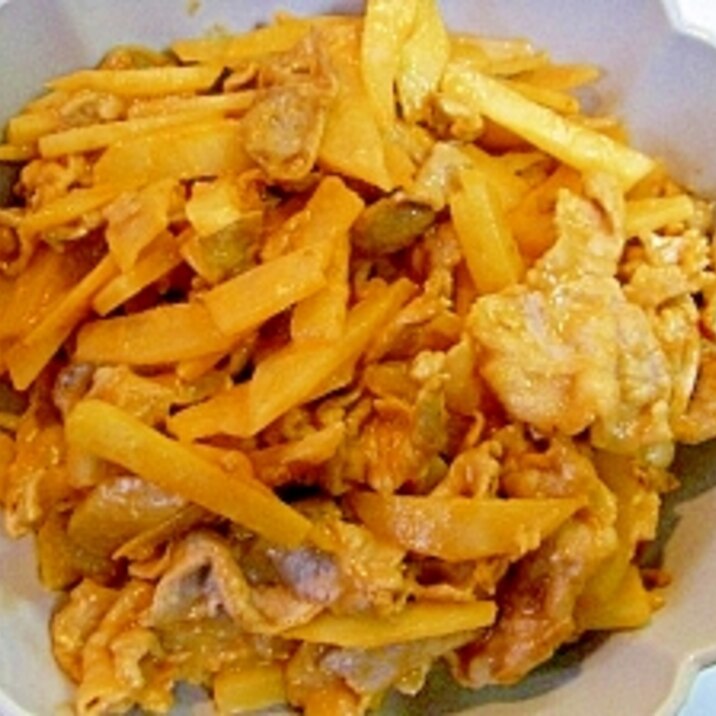 ピリ辛　❤じゃが芋と豚肉のオーロラソース炒め❤